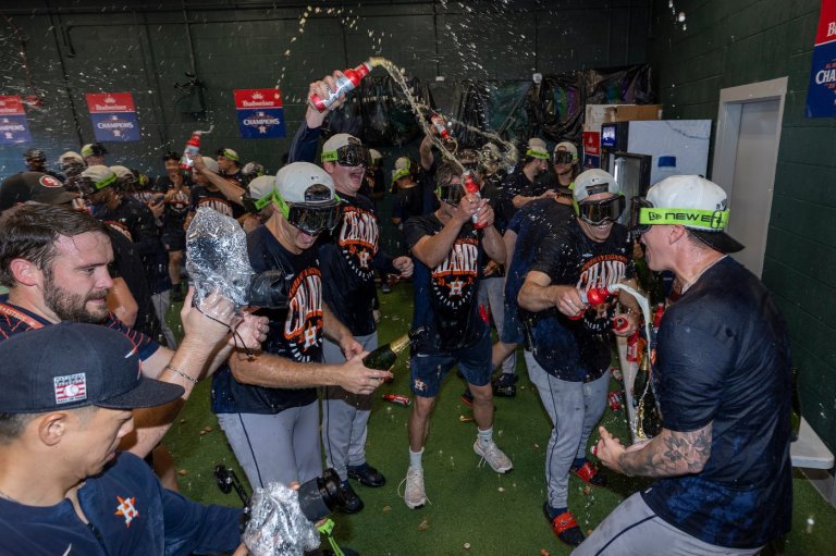 Astros rebound from 11 games under .500, win AL West despite finishing 81-81 | iNFOnews.ca
