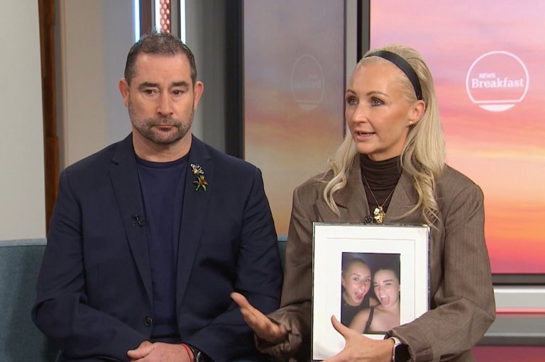 Parents of Australian teens killed by tainted liquor in Laos are angry at expected charges | iNFOnews.ca