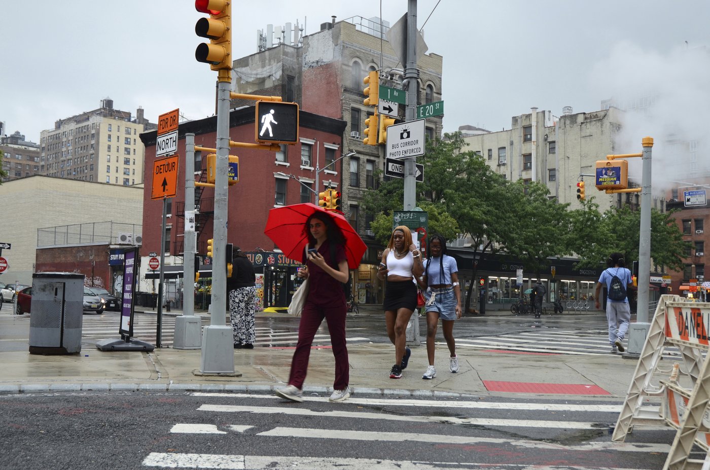 Income inequality dipped and fewer people moved, according to largest survey of US life | iNFOnews.ca