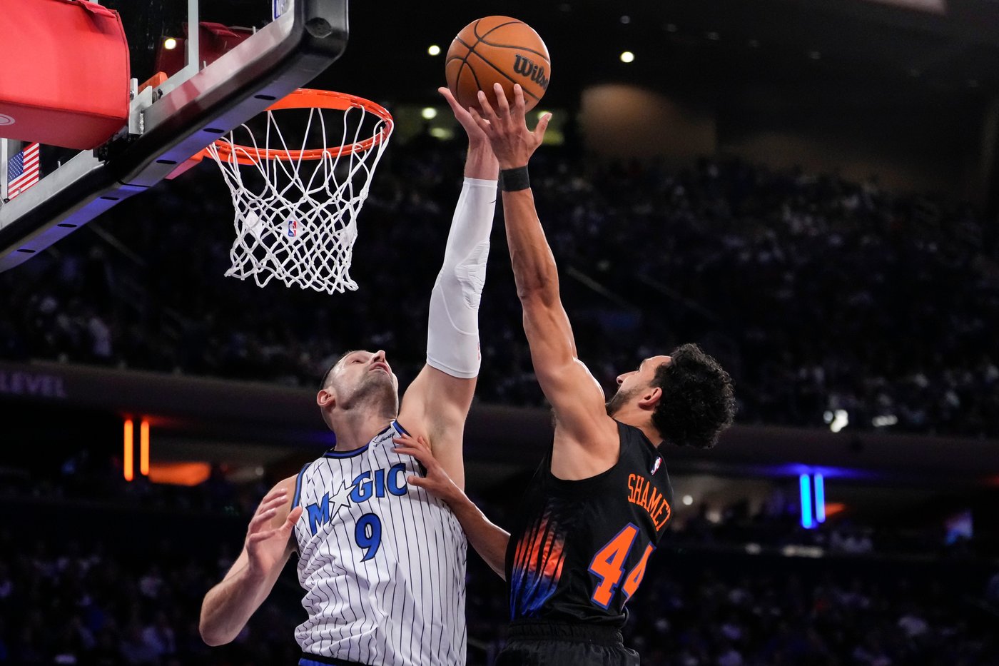 Wagner, Magic use big fourth quarter to drop Knicks to 0-3 with 111-102 victory | iNFOnews.ca