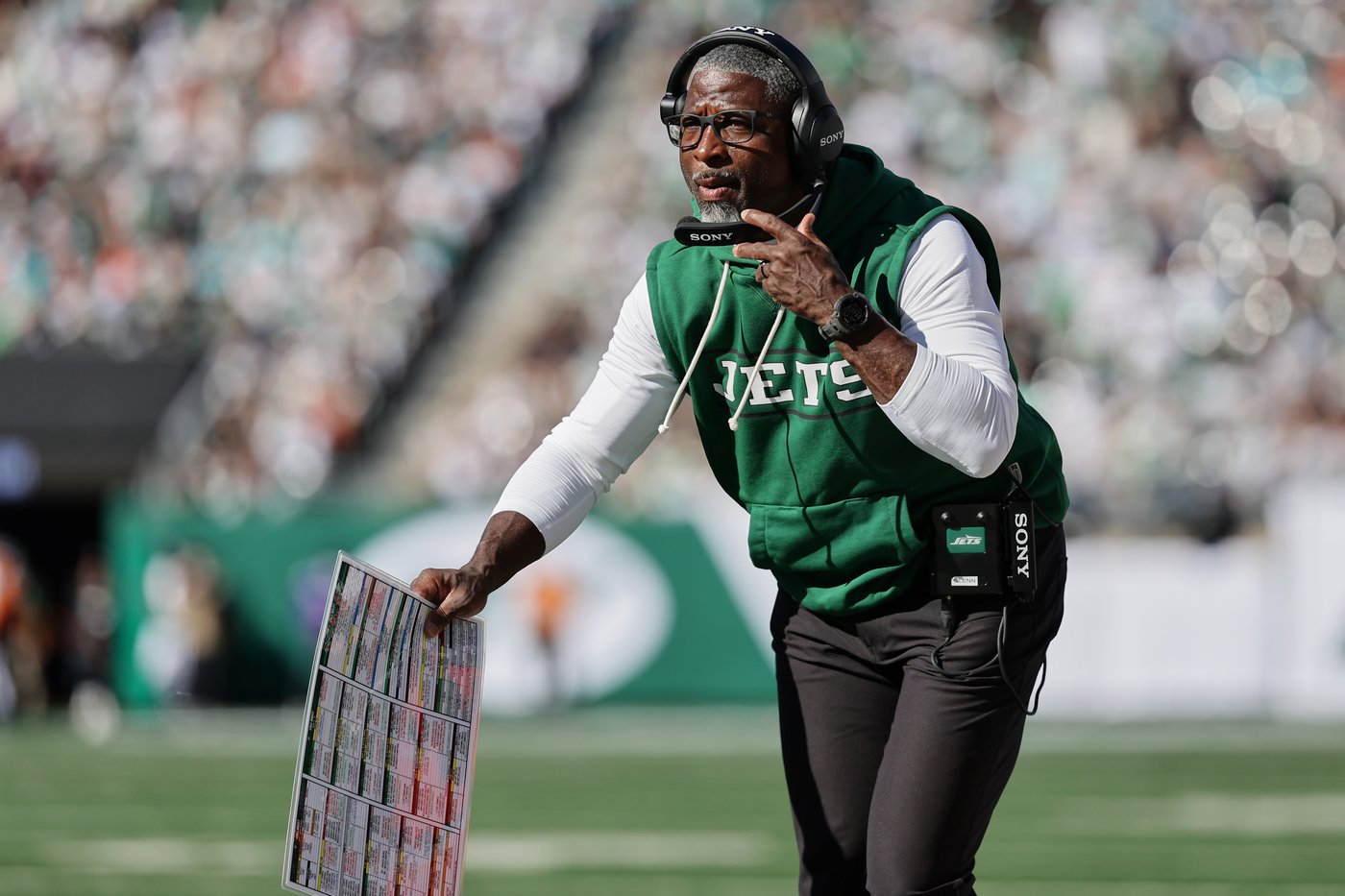 Raiders and Jets will try to stop struggles and quiet some outside noise when they square off Sunday | iNFOnews.ca