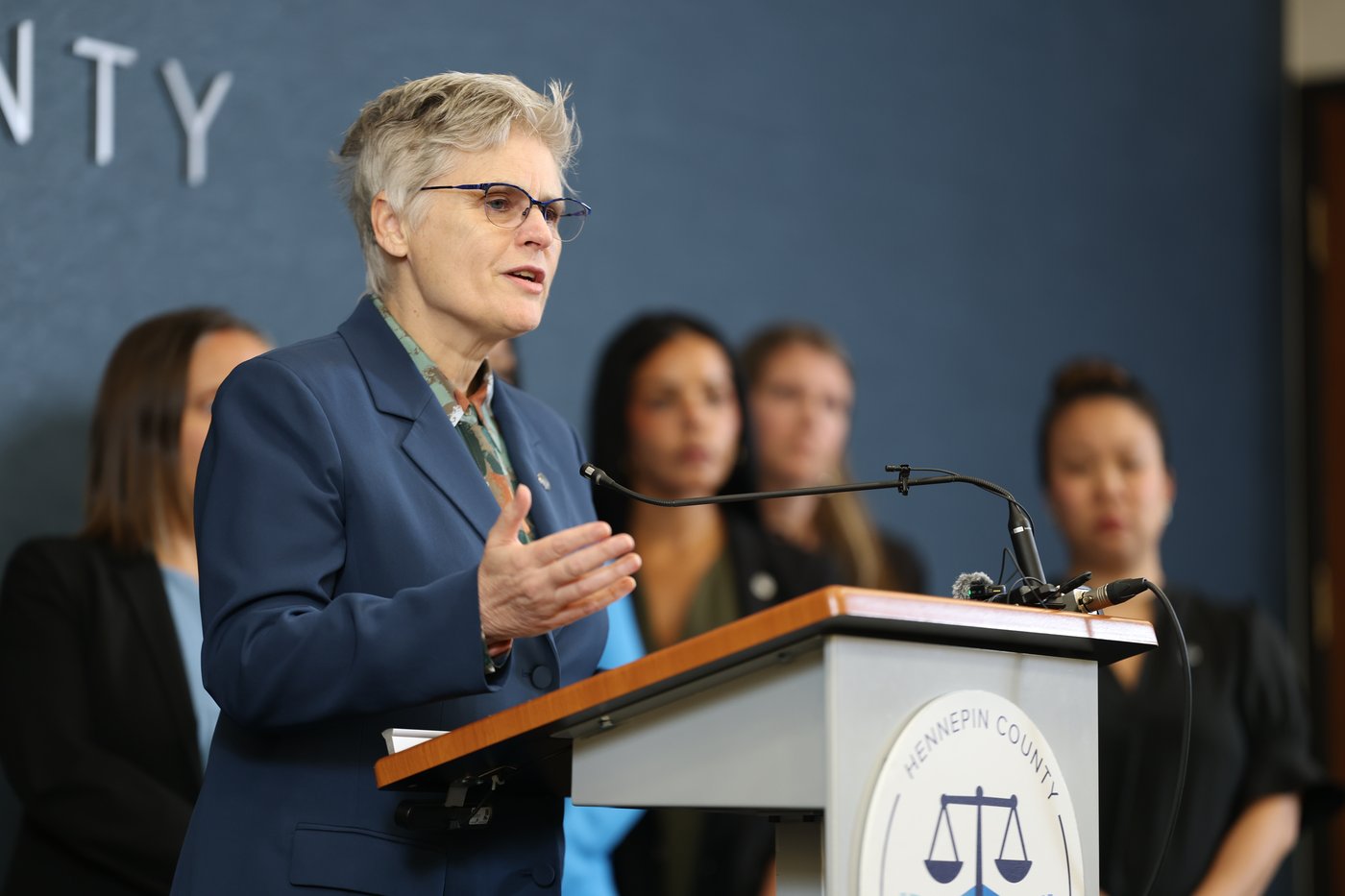 Feds turn over evidence in Renee Good and Alex Pretti killings to Minnesota after months of delay | iNFOnews.ca Feds turn over evidence in Renee Good and Alex Pretti killings to Minnesota after months of delay | iNFOnews.ca