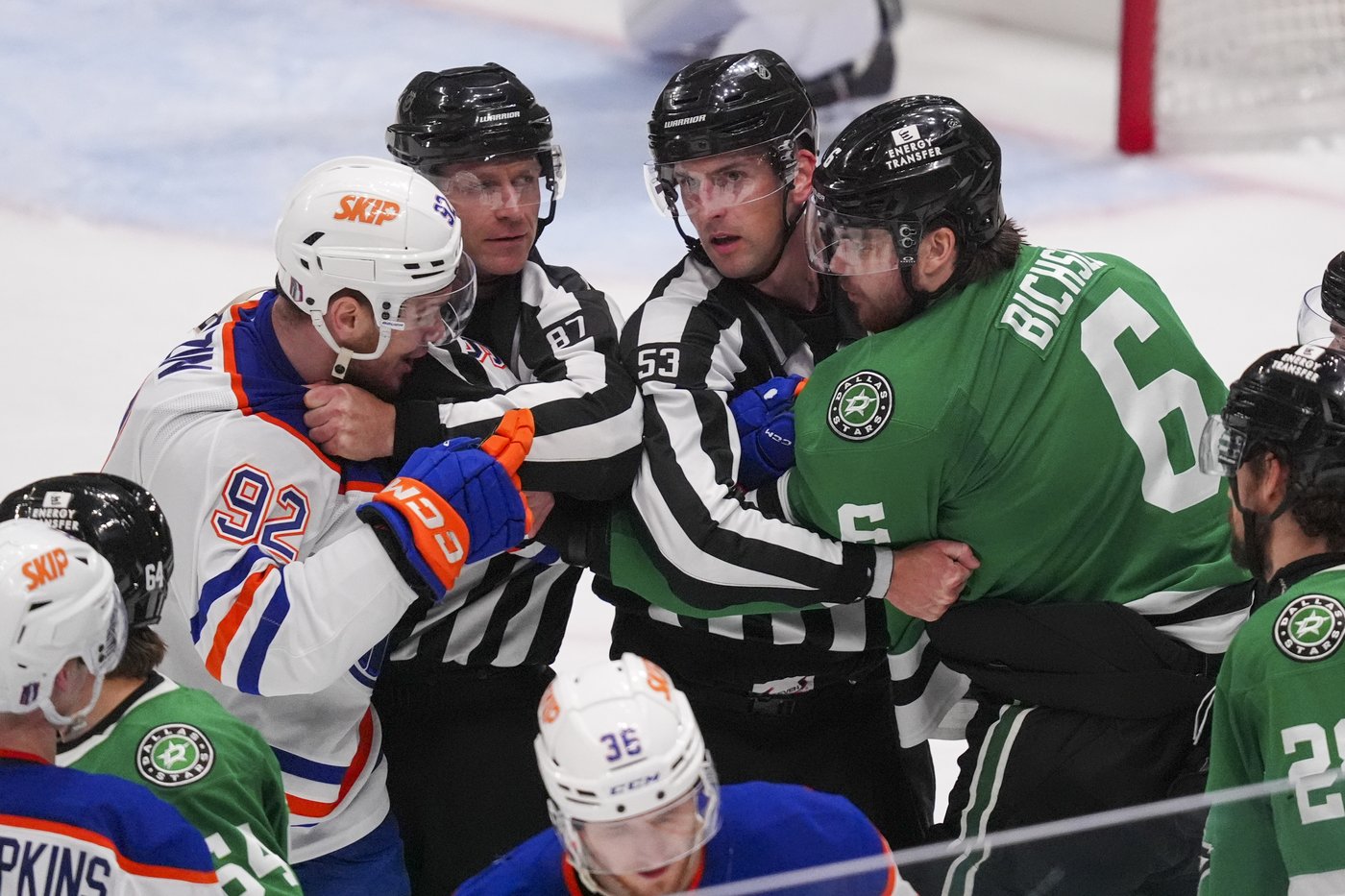 Oilers get even with 3-0 win over Stars in Game 2 of the West final | iNFOnews.ca Oilers get even with 3-0 win over Stars in Game 2 of the West final | iNFOnews.ca
