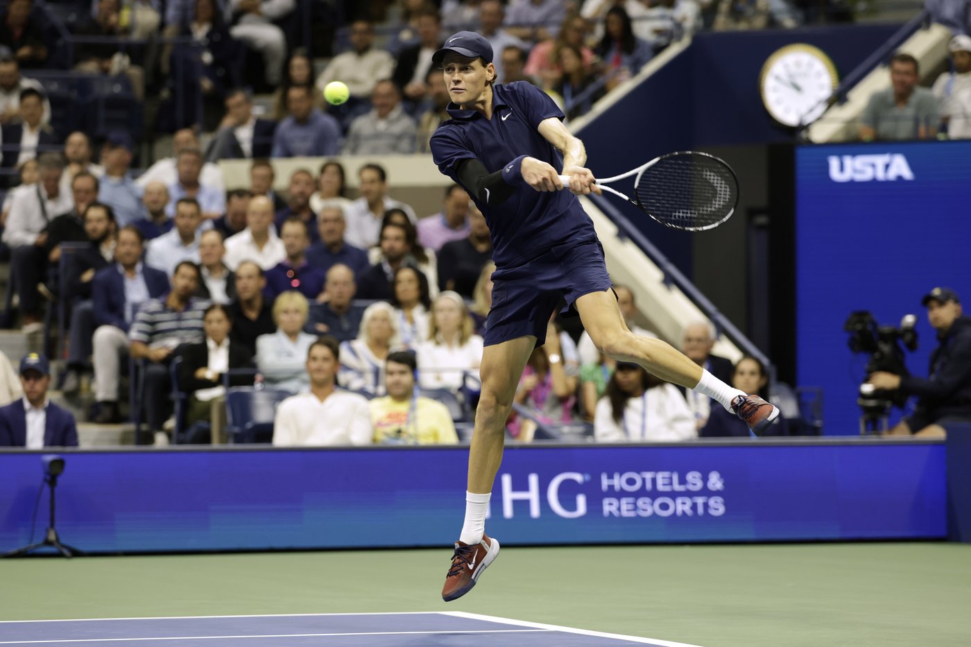 Jannik Sinner takes his US Open title defense into the semifinals by beating Musetti | iNFOnews.ca Jannik Sinner takes his US Open title defense into the semifinals by beating Musetti | iNFOnews.ca