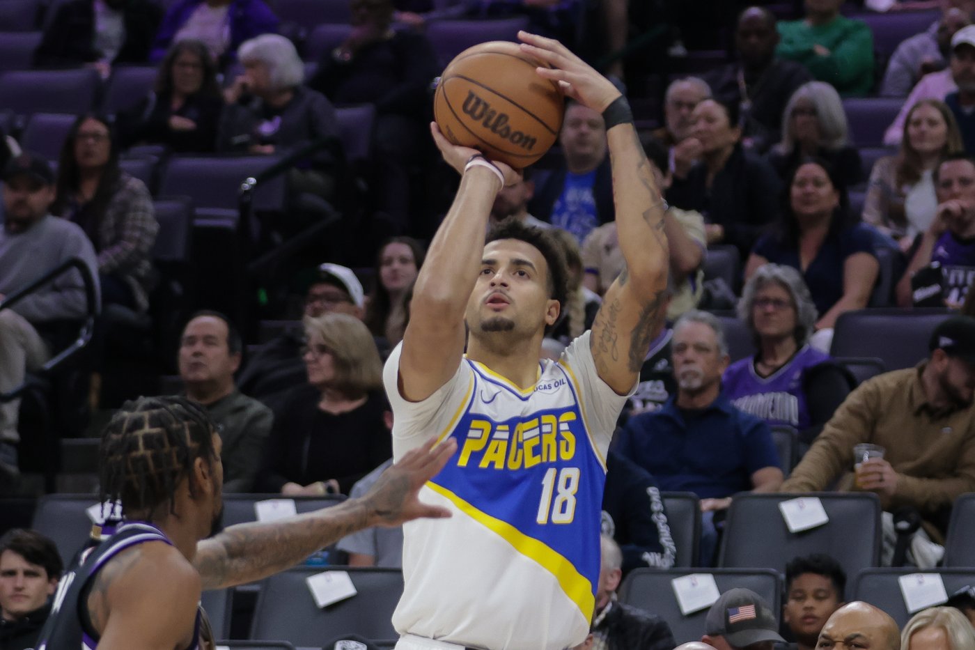 Carter erupts for career-best 24 points to lead Kings to 114-109 comeback win over Pacers | iNFOnews.ca
