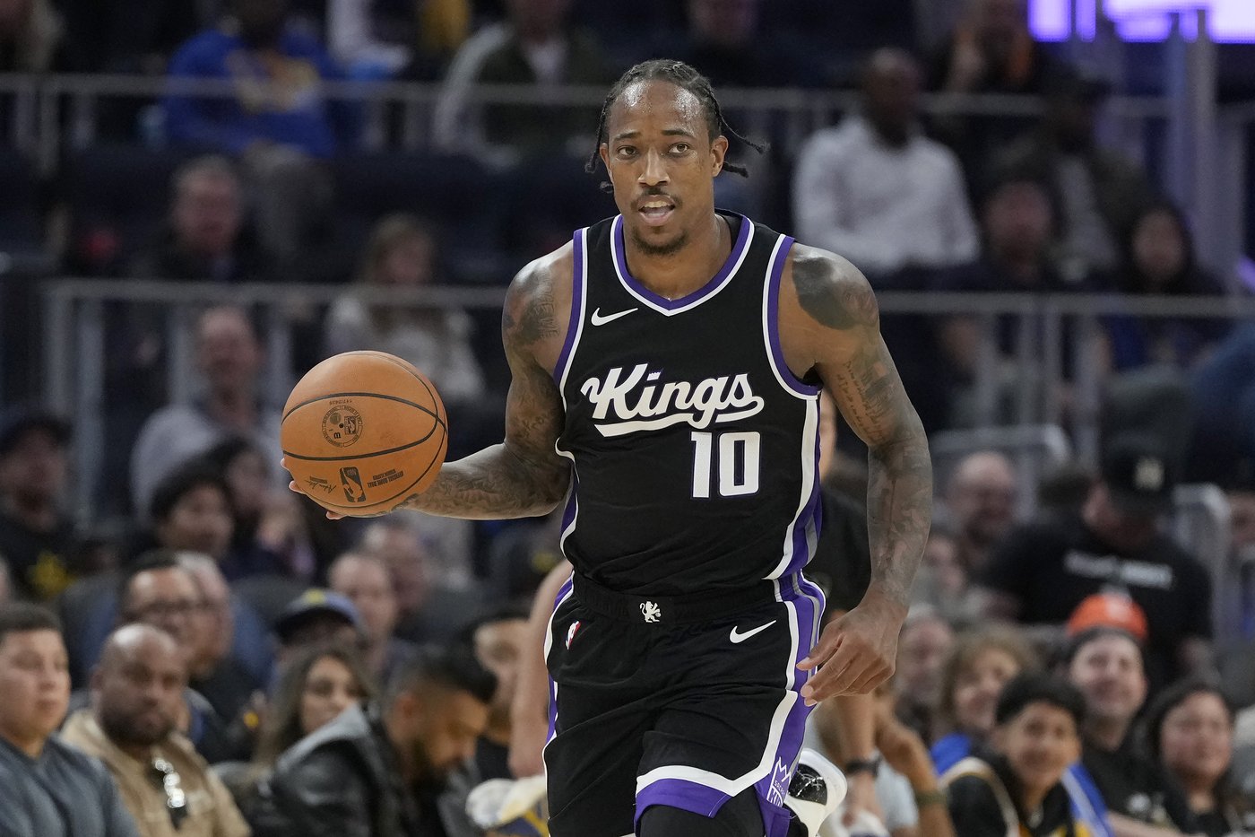 DeMar DeRozan's book on mental health adds to the conversation that he helped start in the NBA | iNFOnews.ca