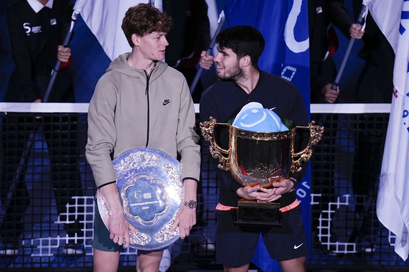 Alcaraz rallies past Sinner to win China Open and make it 3-for-3 against his top rival this year | iNFOnews.ca