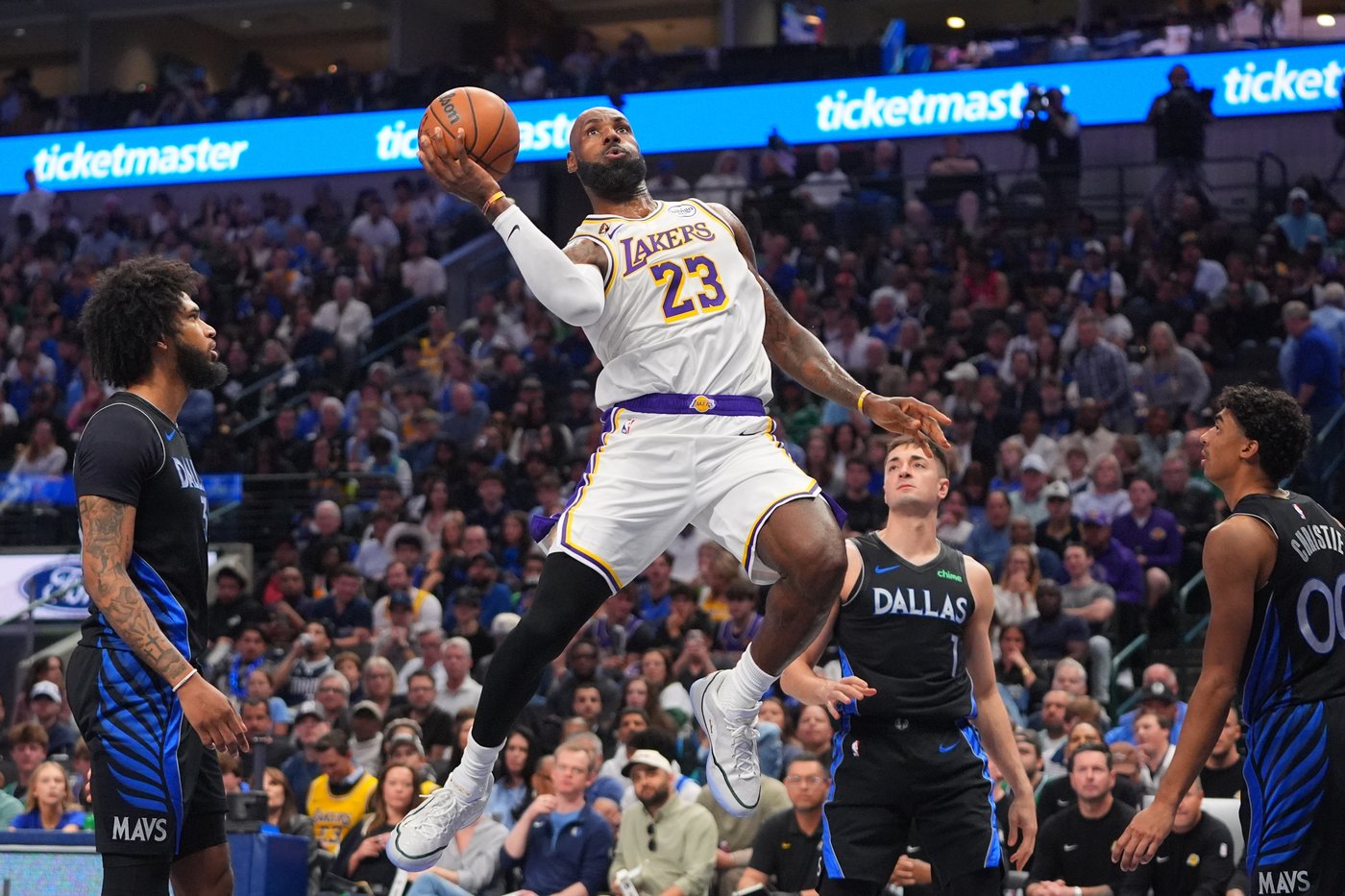 Cooper Flagg scores 45 points and Mavs beat LeBron James and injury-depleted Lakers 134-128 | iNFOnews.ca Cooper Flagg scores 45 points and Mavs beat LeBron James and injury-depleted Lakers 134-128 | iNFOnews.ca
