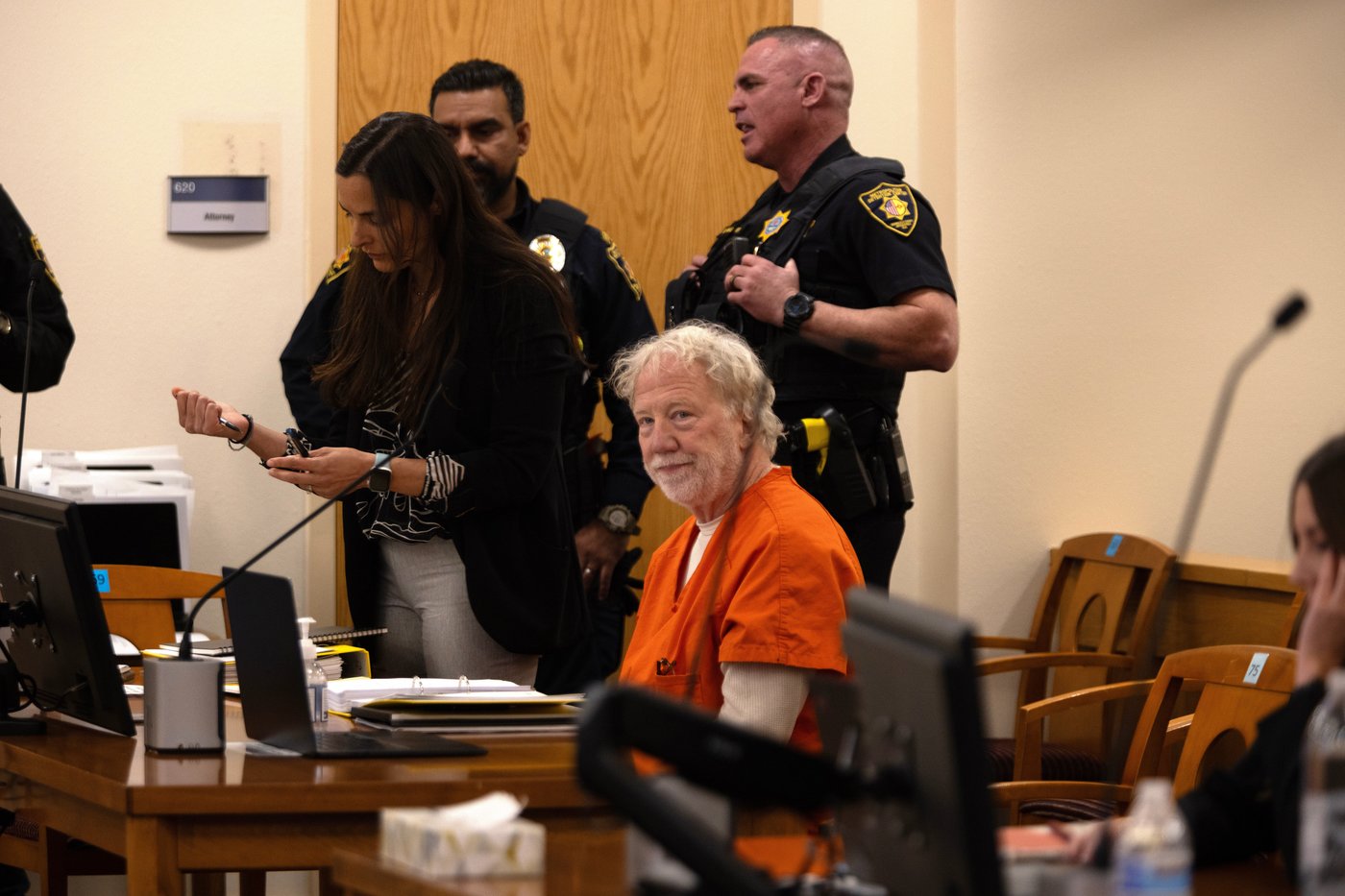 'West Wing' actor Timothy Busfield released from New Mexico jail pending trial | iNFOnews.ca 'West Wing' actor Timothy Busfield released from New Mexico jail pending trial | iNFOnews.ca