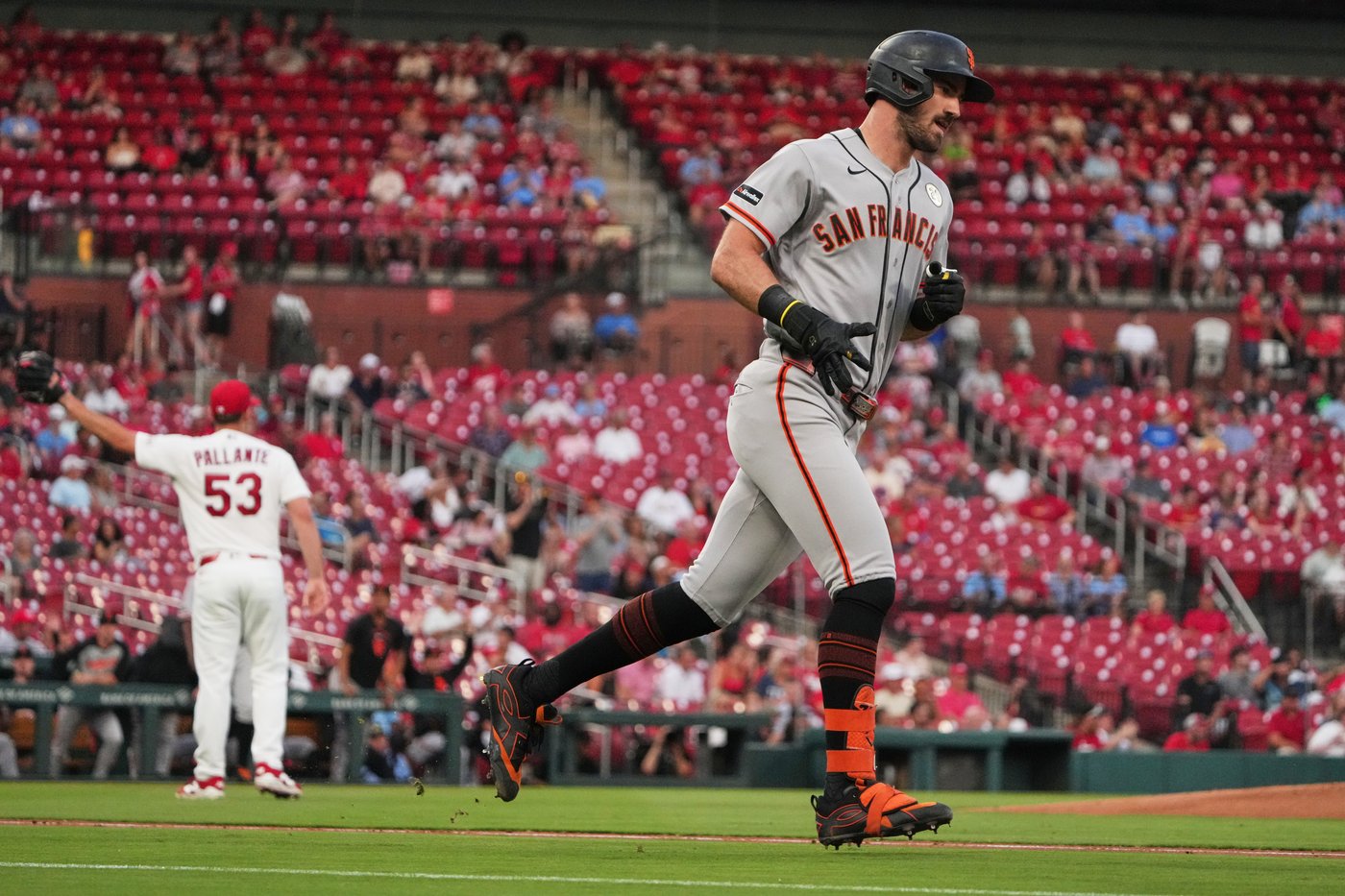 Bryce Eldridge drives in 3 runs as the Giants cruise to a 10-3 win over Cardinals | iNFOnews.ca