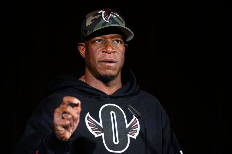 Atlanta Falcons players to see video about Jesse Owens' feats at 1936 Berlin Olympics | iNFOnews.ca