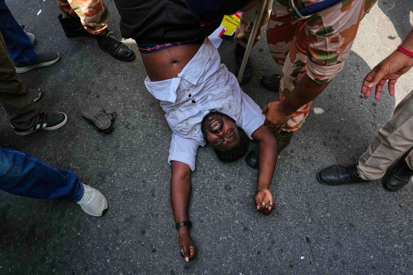'Cockroach' protesters demand India's election chief resign over voter list changes | iNFOnews.ca 'Cockroach' protesters demand India's election chief resign over voter list changes | iNFOnews.ca