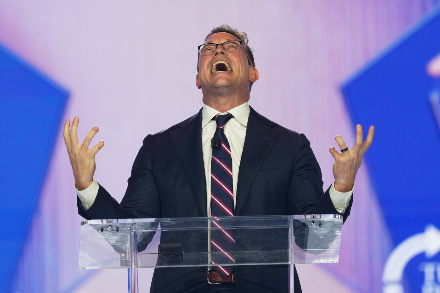 Here's what you missed at Turning Point's chaotic convention | iNFOnews.ca Here's what you missed at Turning Point's chaotic convention | iNFOnews.ca