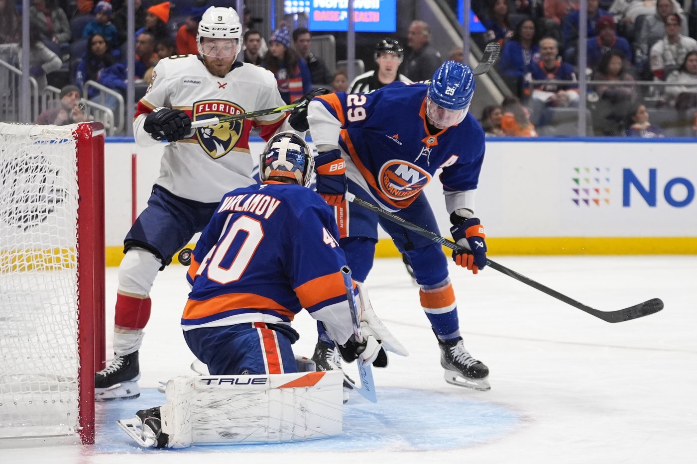 Tkachuk, Bennett help Panthers rally to beat Islanders 6-3 | iNFOnews.ca Tkachuk, Bennett help Panthers rally to beat Islanders 6-3 | iNFOnews.ca