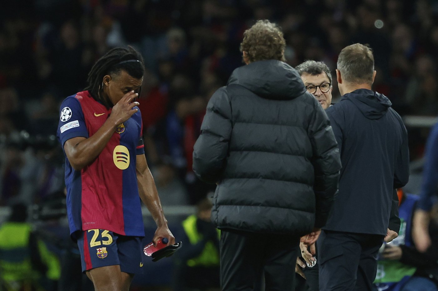 Barcelona defender Koundé faces a spell out with hamstring injury | iNFOnews.ca Barcelona defender Koundé faces a spell out with hamstring injury | iNFOnews.ca