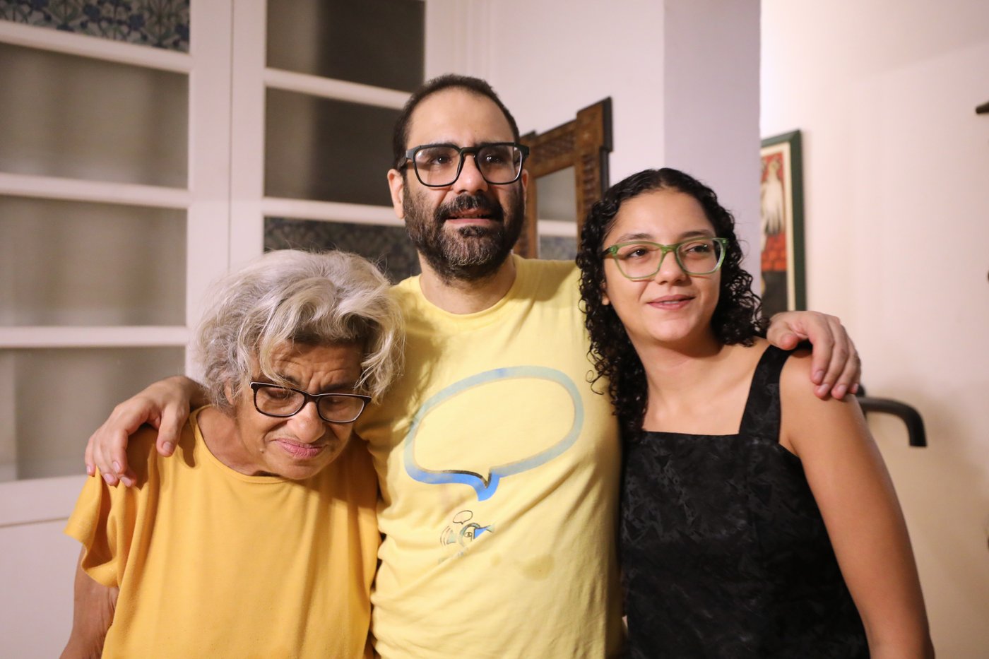 Family reunites as activist Alaa Abd el-Fattah returns home after 12 years in Egyptian prison | iNFOnews.ca