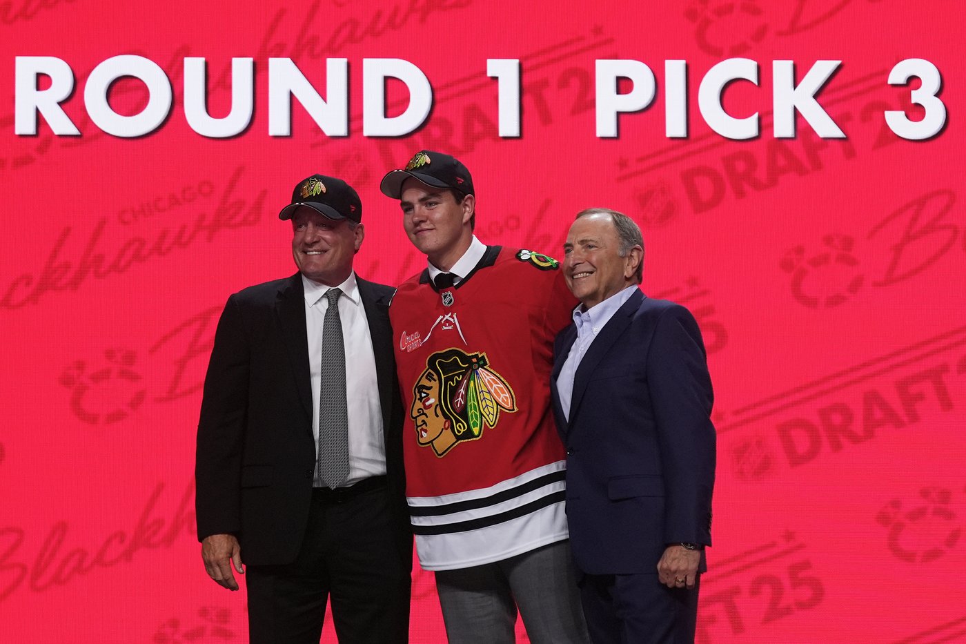 Top prospect Anton Frondell, the No. 3 pick in 2025 NHL draft, is en route to Blackhawks | iNFOnews.ca Top prospect Anton Frondell, the No. 3 pick in 2025 NHL draft, is en route to Blackhawks | iNFOnews.ca