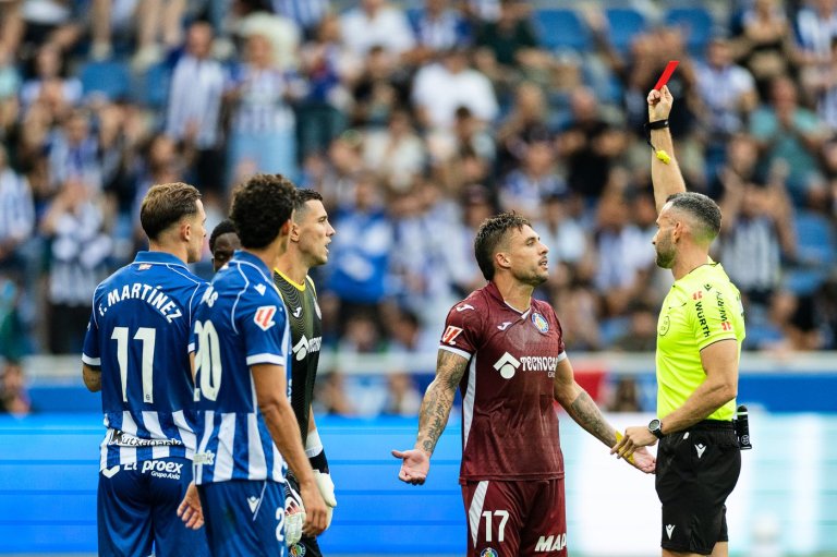 Díaz thrives and Alaves beats 10-man Getafe 3-0 as La Liga kicks off Europe's domestic league season | iNFOnews.ca