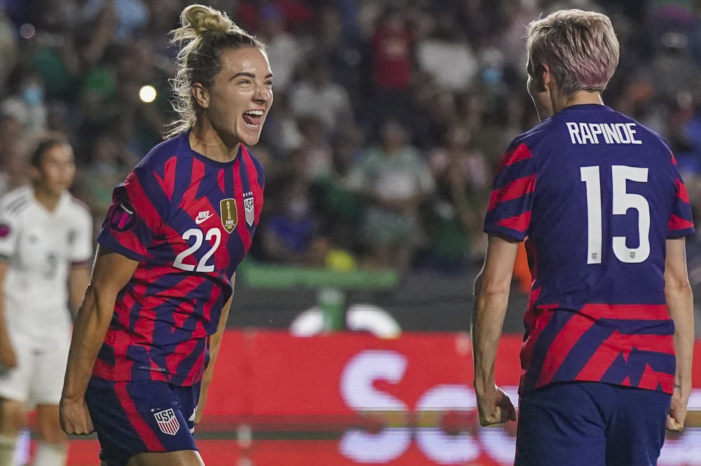 Soccer players Sam Kerr and Kristie Mewis say they are expecting a baby | iNFOnews.ca