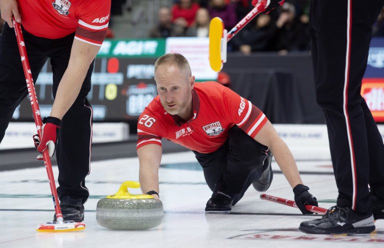 Defending champion Jacobs improves to 4-0 at Brier with win over King | iNFOnews.ca