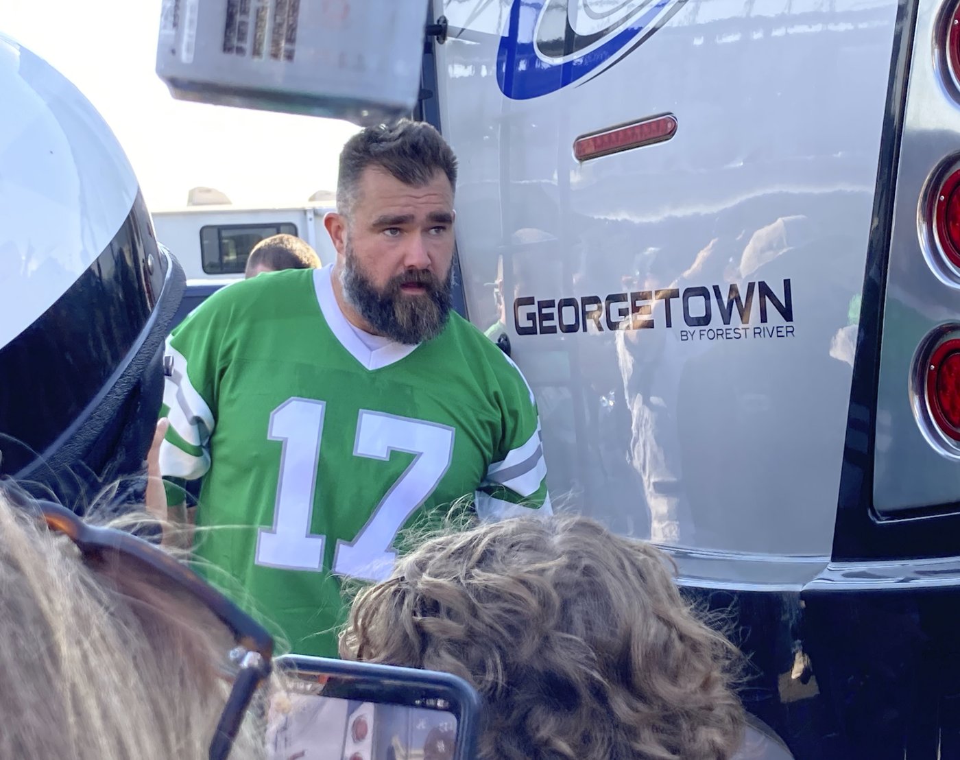 Retired Eagles great Jason Kelce enjoys meat and greet at pregame party | iNFOnews.ca Retired Eagles great Jason Kelce enjoys meat and greet at pregame party | iNFOnews.ca