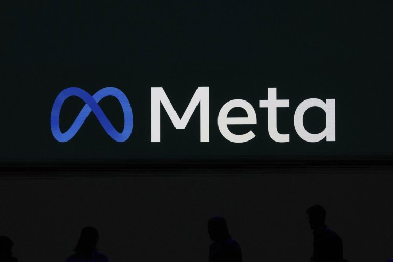 Dozens protest Meta's plan for massive data centre in northern Alberta county | iNFOnews.ca