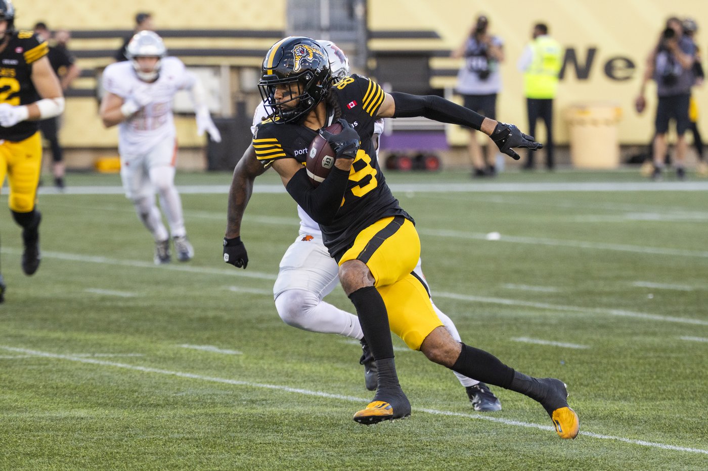 Ticats’ offence fires on all cylinders with Lawler’s performance versus Lions | iNFOnews.ca Ticats’ offence fires on all cylinders with Lawler’s performance versus Lions | iNFOnews.ca