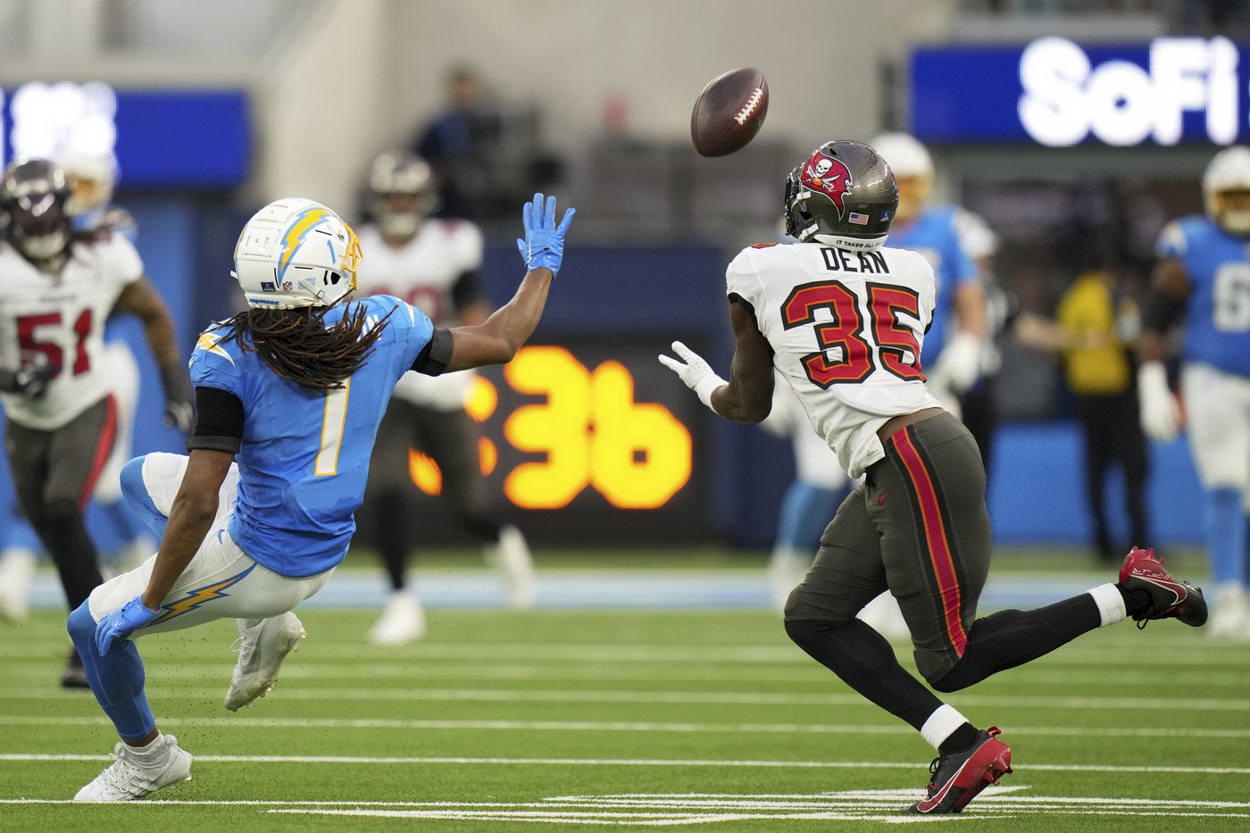 Chargers are reeling after loss to Bucs with important showdown with Broncos on deck | iNFOnews.ca