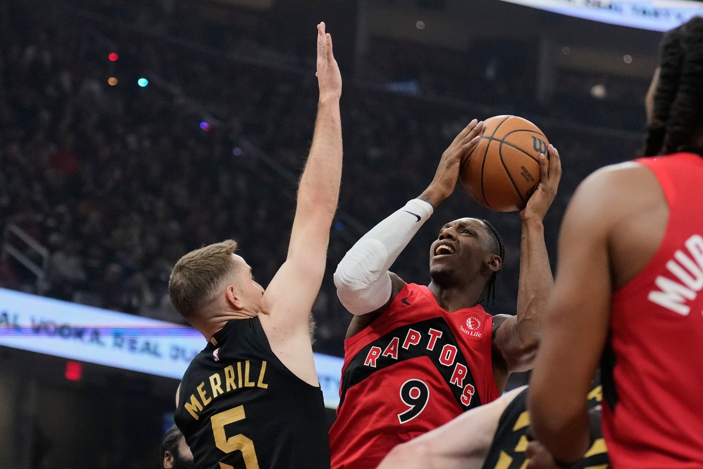 Cavaliers guard Sam Merrill gets MRI on hamstring and sits out practice after Game 1 injury | iNFOnews.ca