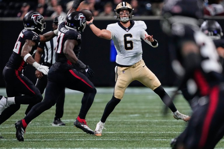 Saints QB Tyler Shough concludes his solid rookie year with a late pick and a loss | iNFOnews.ca