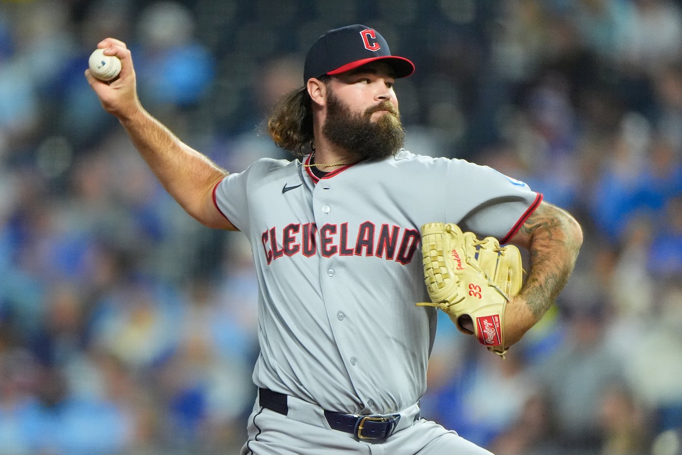 Guardians maintain 1-game AL Central lead, beat Royals 12-9 with help from 6 walks in 5-run 9th | iNFOnews.ca
