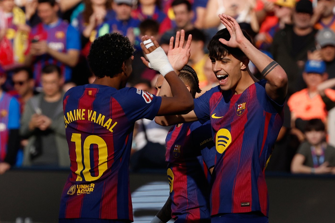 Barcelona pounces on Real Madrid stumble and regains lead of La Liga with 3-0 win over Levante | iNFOnews.ca Barcelona pounces on Real Madrid stumble and regains lead of La Liga with 3-0 win over Levante | iNFOnews.ca