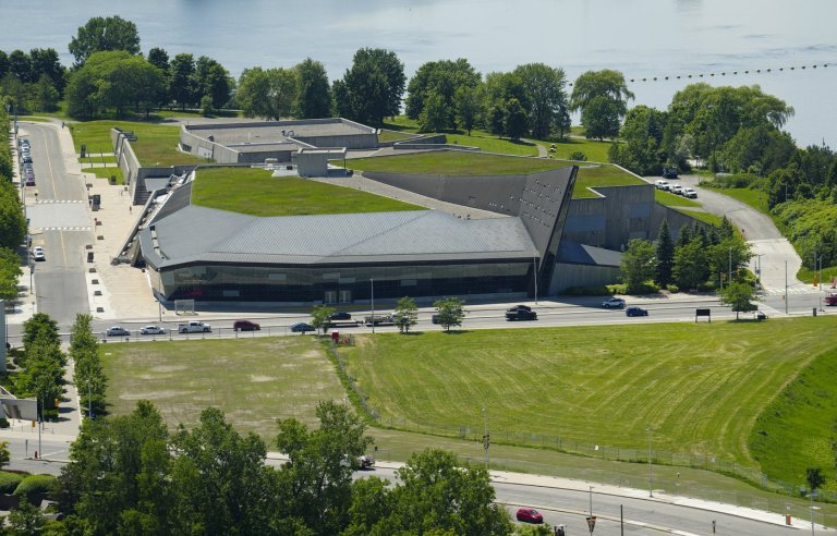 Turkish gun given to PM would have to undergo review before going in museum | iNFOnews.ca