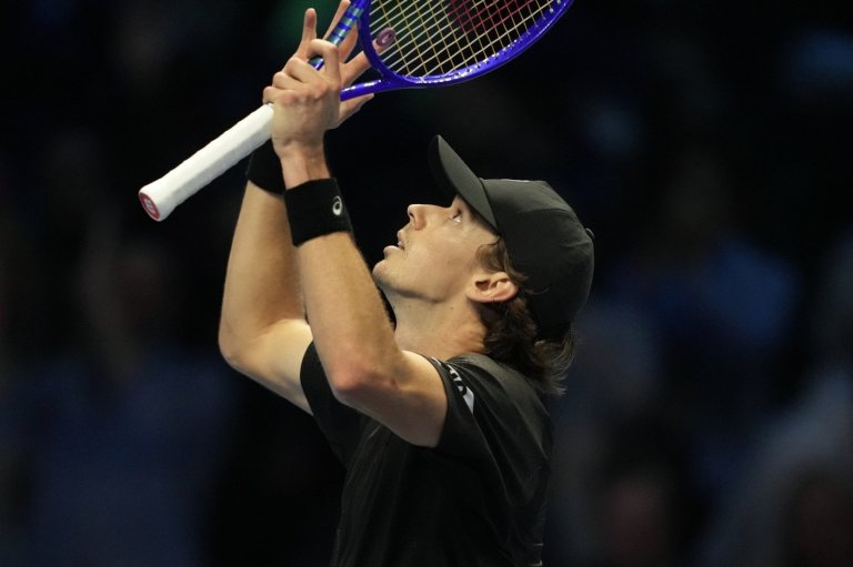 De Minaur beats Fritz for first ATP Finals win and now needs Alcaraz favor | iNFOnews.ca