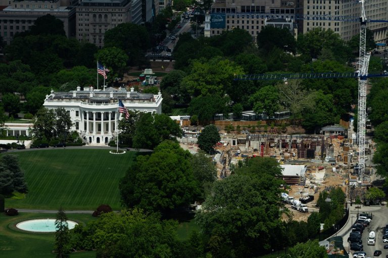 THOMPSON: Trump's ballroom obsession and other signs of declining mental competence | iNFOnews.ca