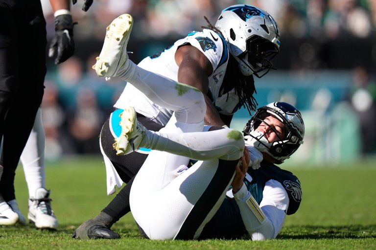 Tanner McKee struggles in place of injured Jalen Hurts and Eagles have first 4-game skid since 2020 | iNFOnews.ca
