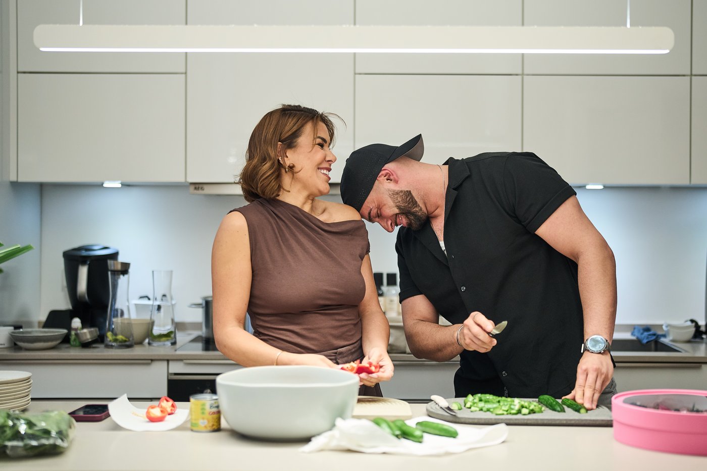 Gay Muslim influencer hosts inclusive Ramadan meal and calls for acceptance across faiths | iNFOnews.ca Gay Muslim influencer hosts inclusive Ramadan meal and calls for acceptance across faiths | iNFOnews.ca