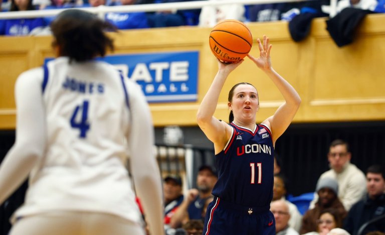 No. 1 UConn beats Seton Hall 92-52 for its 43rd straight win over the Pirates | iNFOnews.ca