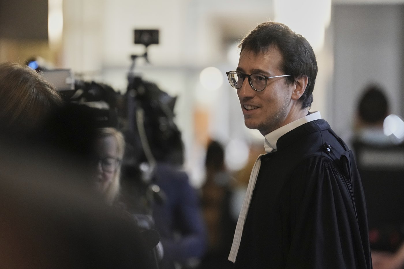 Kim Kardashian testifies about being bound and held at gunpoint during Paris robbery | iNFOnews.ca