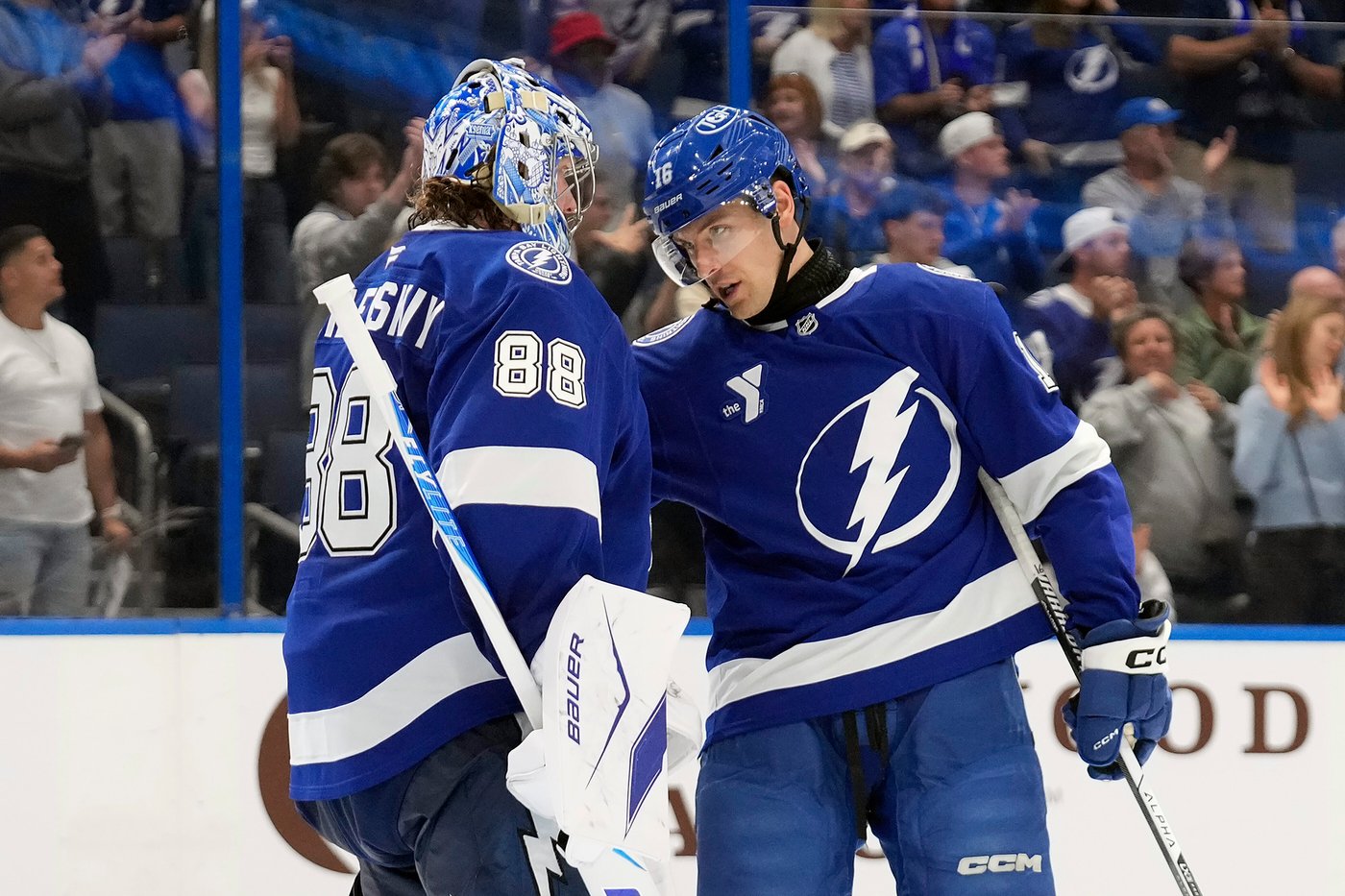 Andrei Vasilevskiy stops 32 shots, Lightning beat Flames 5-1 for 5th straight victory. | iNFOnews.ca