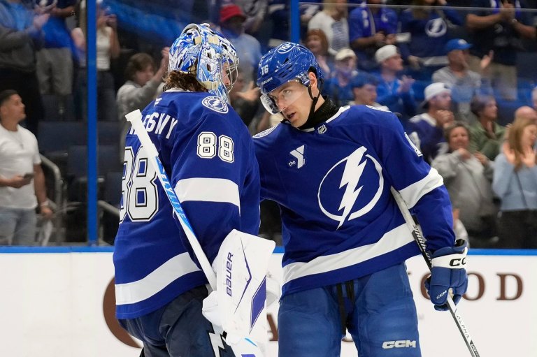 Andrei Vasilevskiy stops 32 shots, Lightning beat Flames 5-1 for 5th straight victory. | iNFOnews.ca