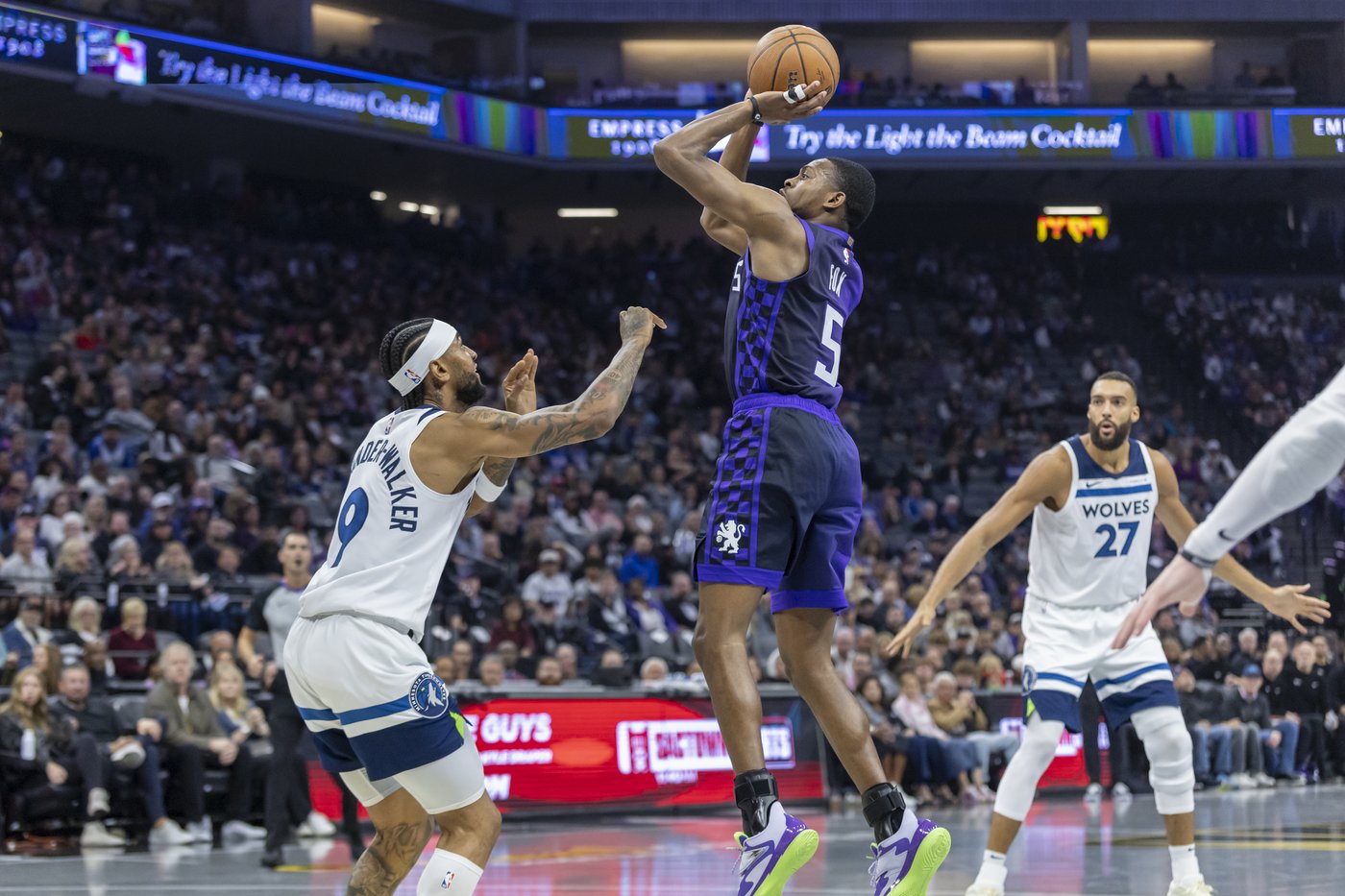 Edwards, Timberwolves beat Kings 130-126 in OT despite franchise-record 60 points from De'Aaron Fox | iNFOnews.ca