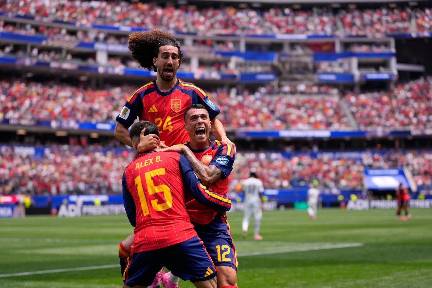 Ronaldo, Portugal reach round of 16 at World Cup with Spain, Switzerland, other highlights in photos | iNFOnews.ca
