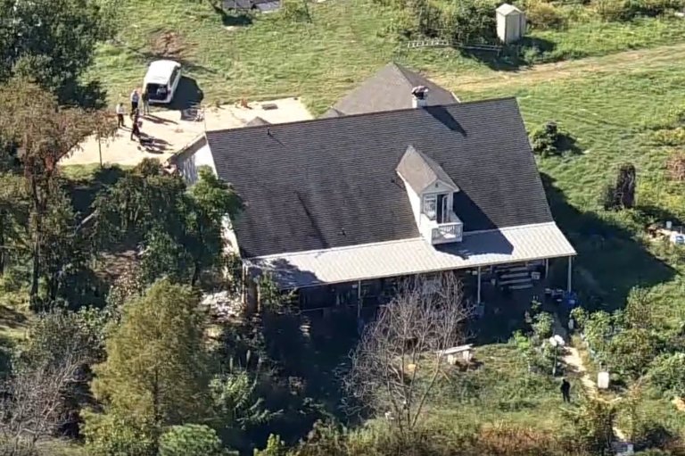 Texas deputy killed and police officer wounded while serving warrants at rural home | iNFOnews.ca