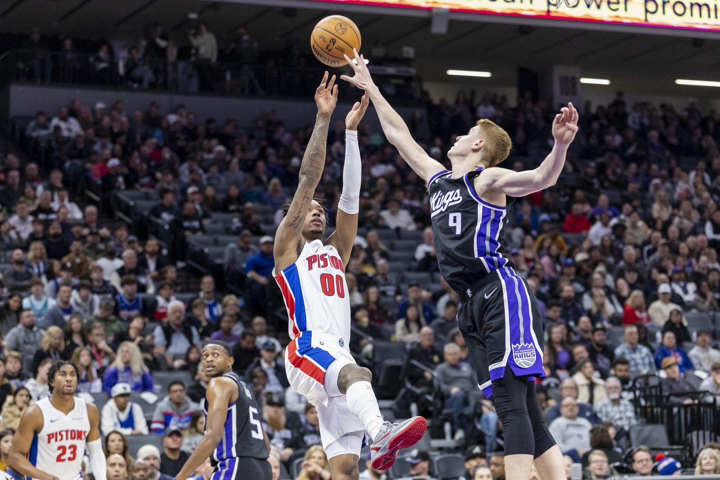Jaden Ivey's 4-point play with 3 seconds left rallies Pistons past Kings 114-113 | iNFOnews.ca