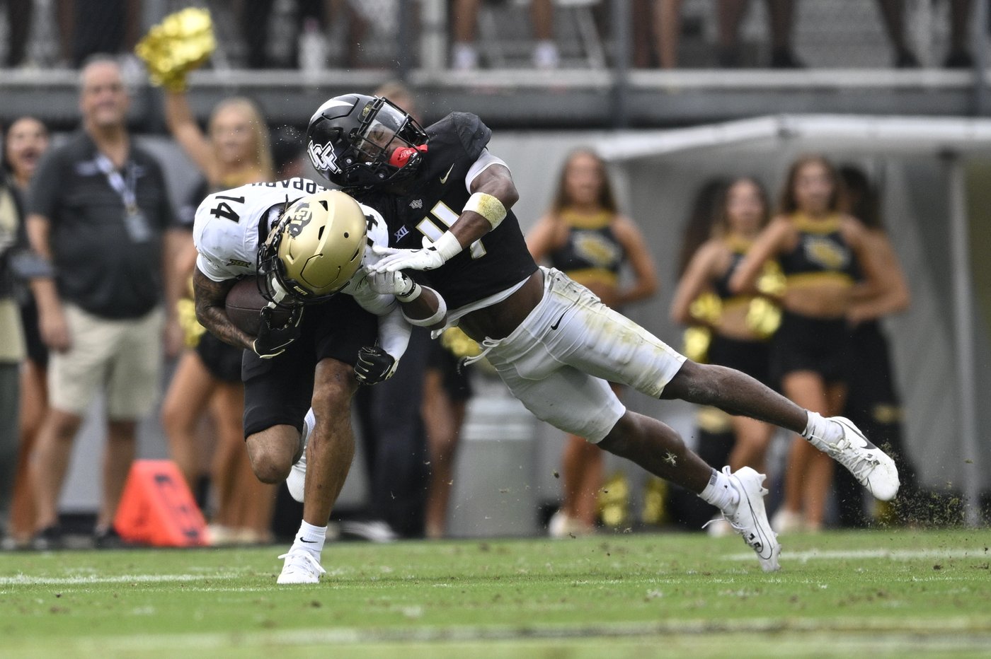 Big 12 defenders lead FBS in interceptions with some hitting paydirt | iNFOnews.ca