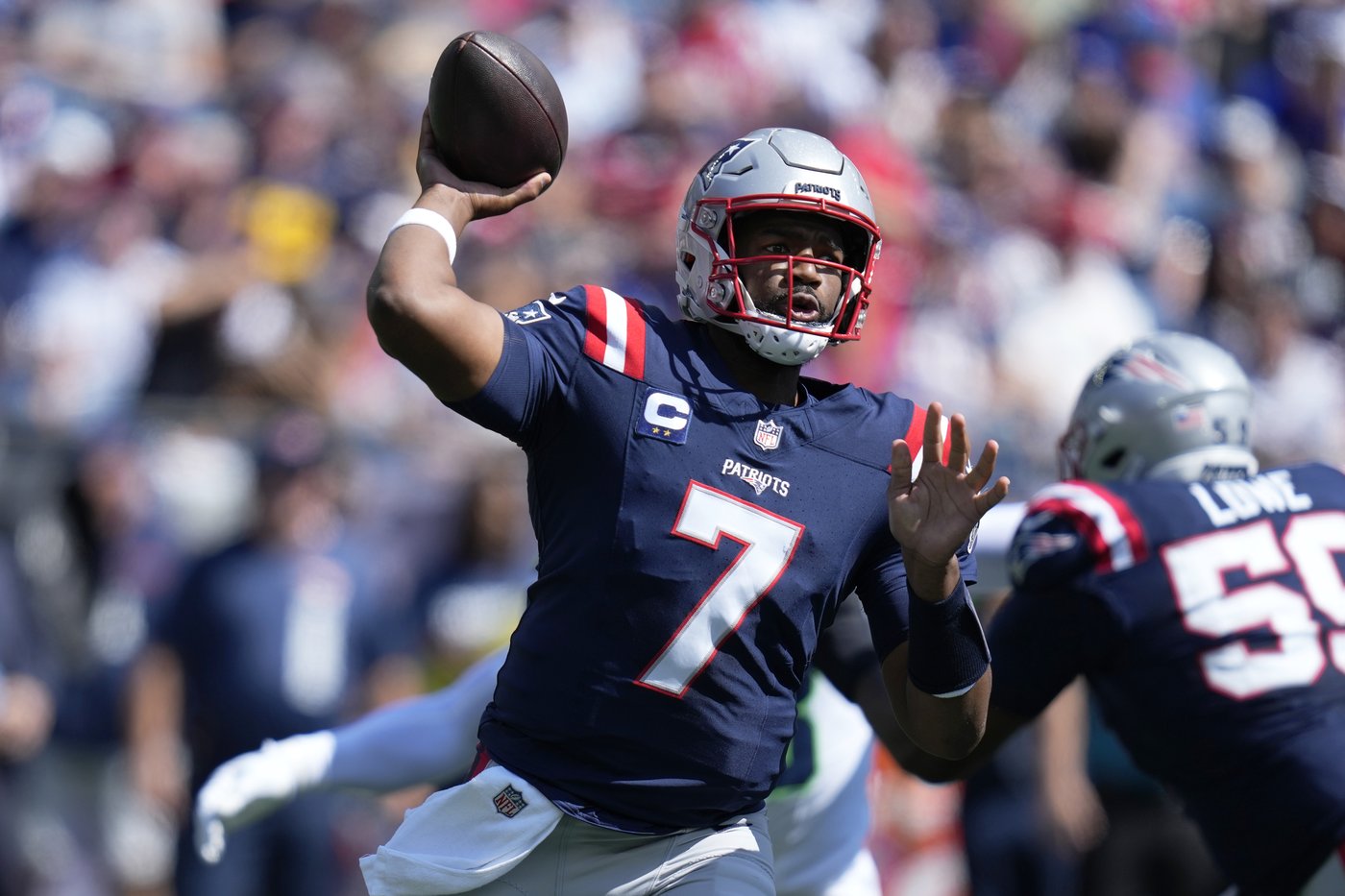 Aaron Rodgers gets 1st chance to play in Jets-Patriots rivalry when teams square off Thursday night | iNFOnews.ca