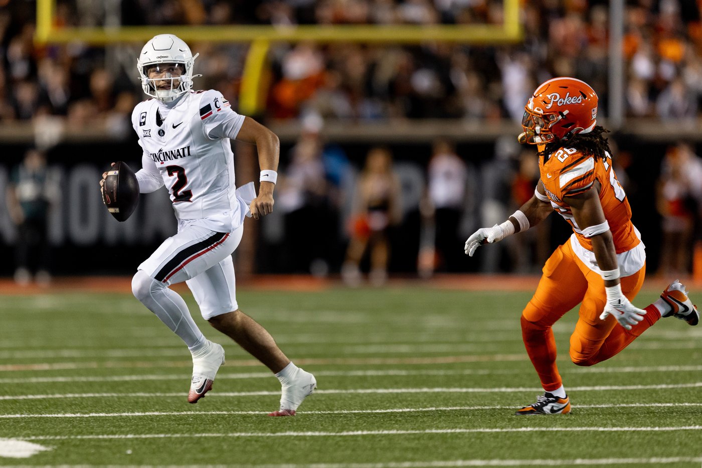 Sorsby has hand in 4 TDs in No. 24 Cincinnati's 49-17 victory over Oklahoma State | iNFOnews.ca Sorsby has hand in 4 TDs in No. 24 Cincinnati's 49-17 victory over Oklahoma State | iNFOnews.ca