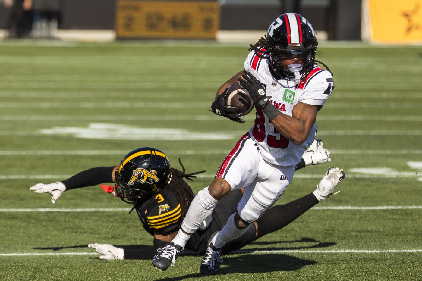 Tre Ford, Marc Liegghio lead Hamilton Tiger-Cats to 35-22 win over Ottawa Redblacks | iNFOnews.ca