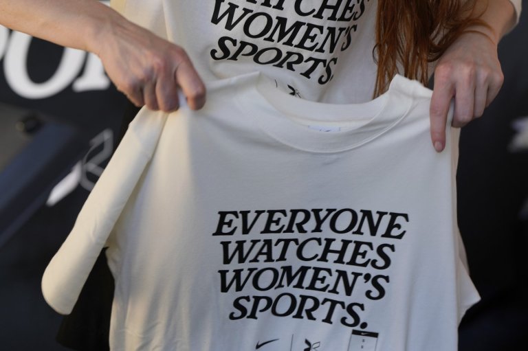 London City Lionesses to wear jerseys with saying 'Everyone Watches Women's Sports' | iNFOnews.ca